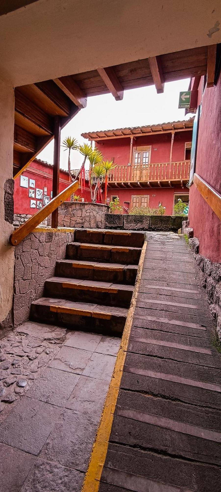 Loki Cusco Hostel Exterior photo