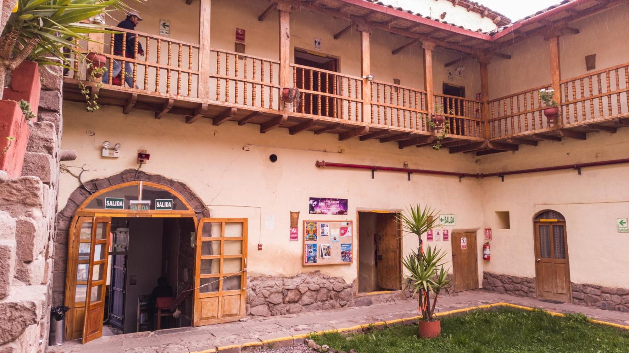 Loki Cusco Hostel Exterior photo